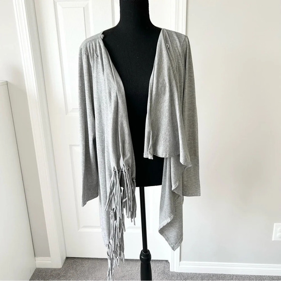 Zanzea Grey Fringe Lightweight Stretchy Cape Cardigan - Picture 2 of 12